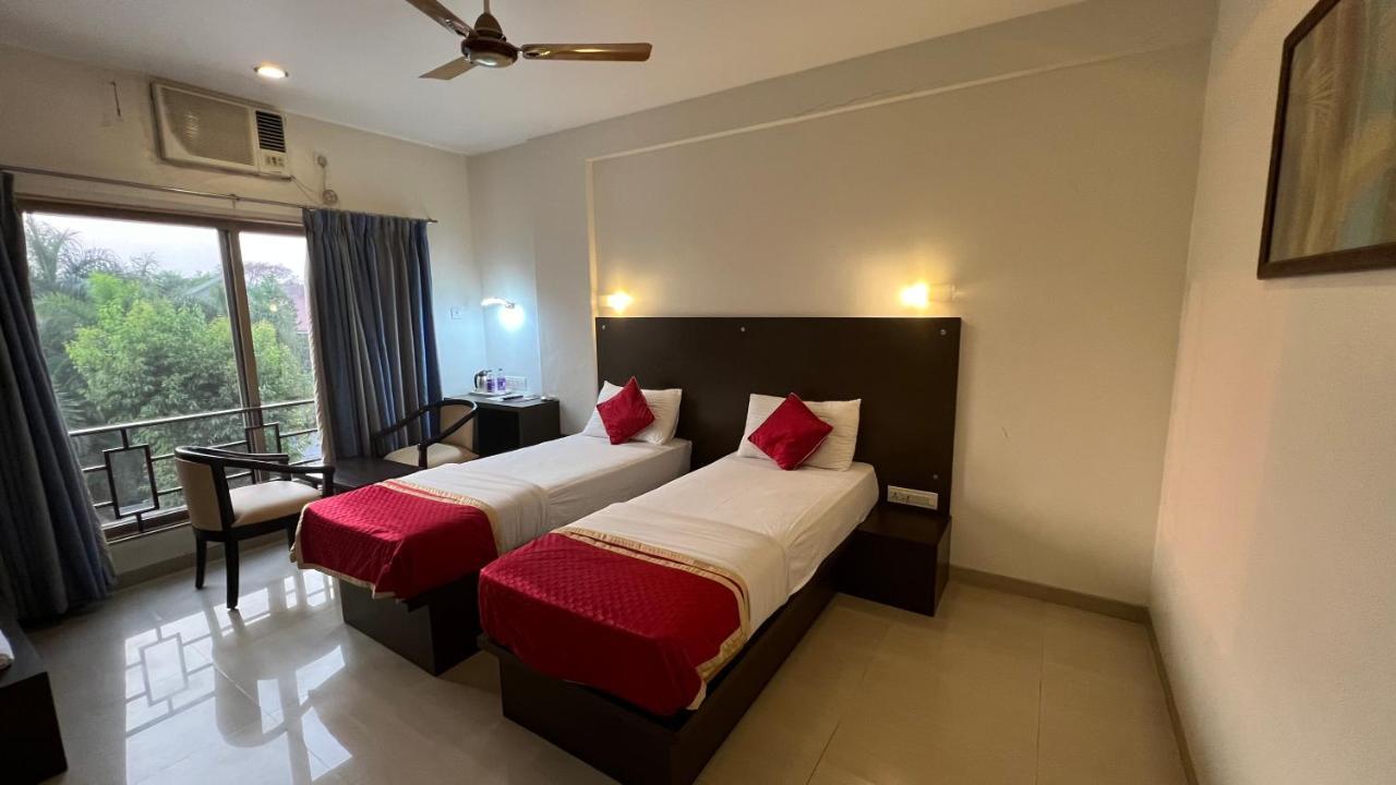 Resort Silver Hills Lonavala Eksteriør billede