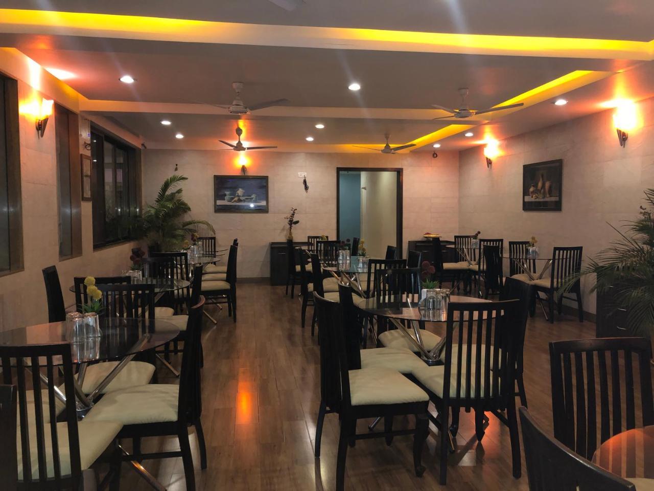 Resort Silver Hills Lonavala Eksteriør billede